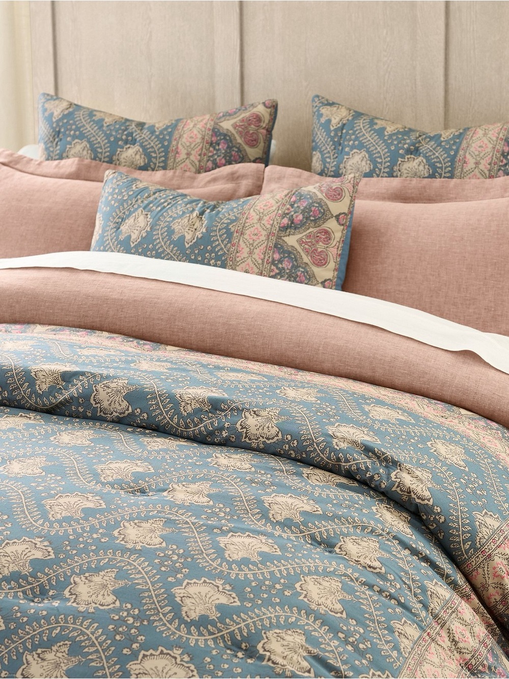 Pottery Barn Ellsworth Comforter King